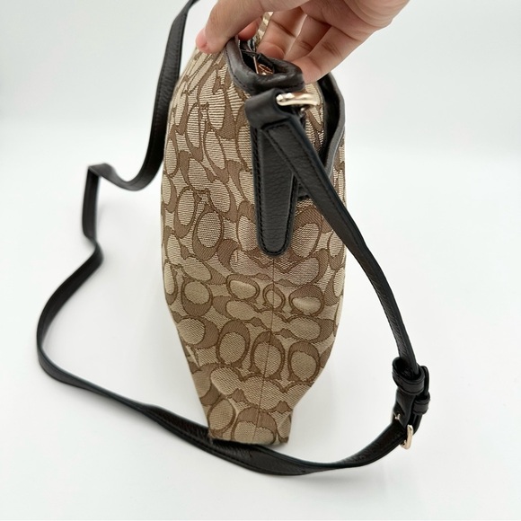 Coach Canvas Large Crossbody - Picture 2 of 8